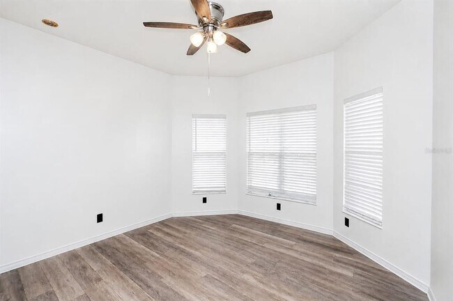 Building Photo - 2711 Patrician Cir