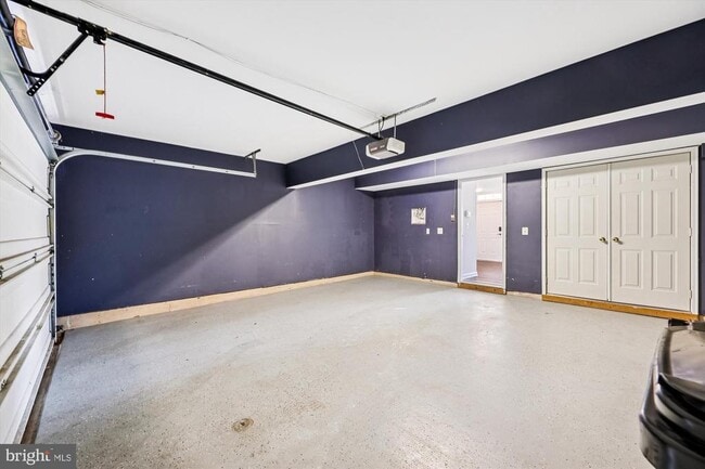 Building Photo - 3811 Eisenhower Ave