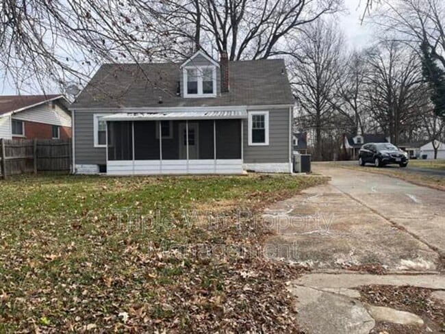 Building Photo - 19 S Schlueter Ave