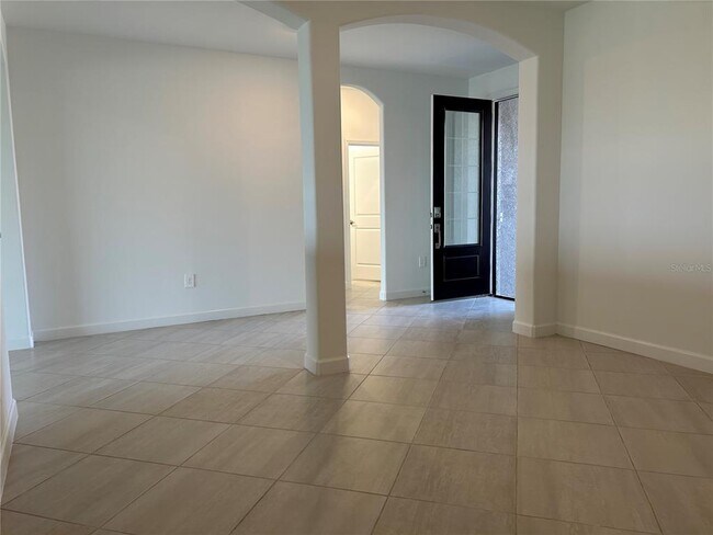 Building Photo - 15513 White Linen Dr