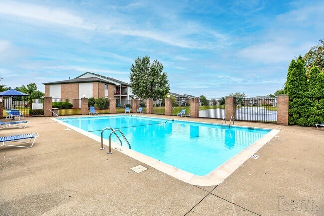 Building Photo - Beautiful 2-bedroom 2 bath apartment DOWNS...