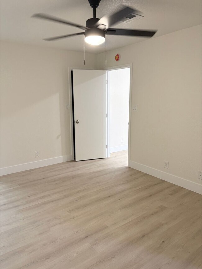 Building Photo - **BRAND NEW!! FULLY RENOVATED CONDO IN CHANDLER (CHANDLER BLVD & COOPER)**