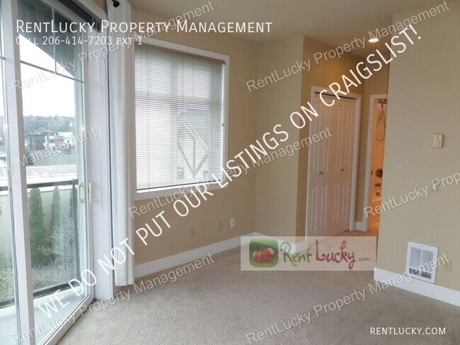Building Photo - 4031 Aurora Ave N