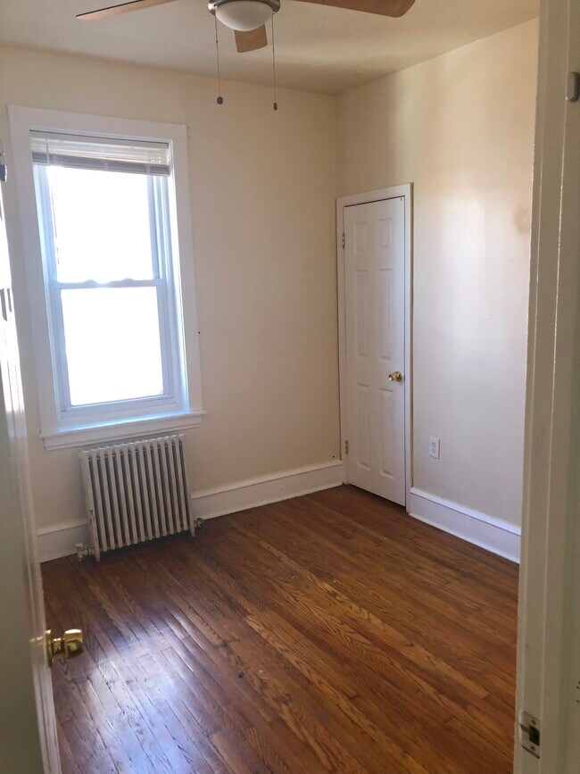 Building Photo - 1664 Wakeling St