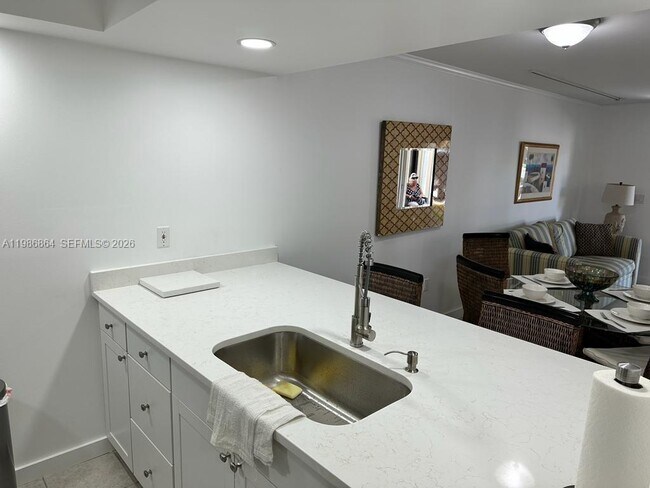 Building Photo - 4150 Jimmy Buffett Mem Hwy