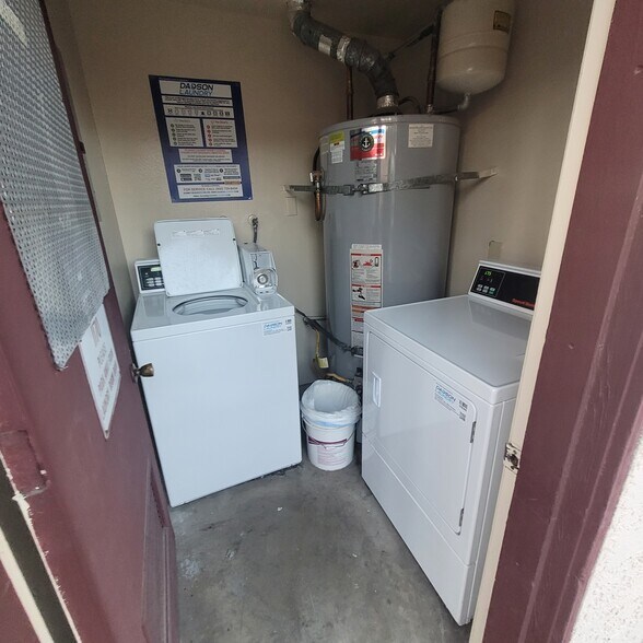 Laundry Room - 1170 W Calle de la Luna