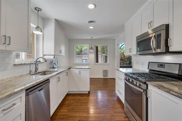 Building Photo - 6815 Ravendale Ln