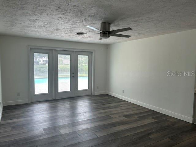 Building Photo - 1405 Stewart Blvd