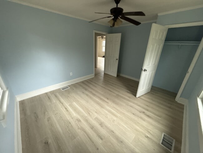 Building Photo - 4104 Old Austell Rd