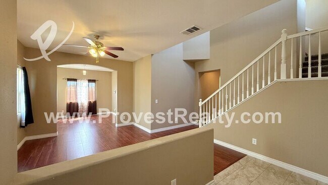 Building Photo - 15015 Kitfox Ln