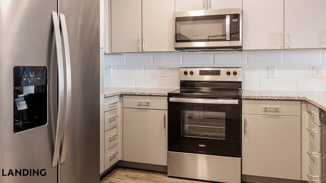 Building Photo - 185 Polaris Pointe