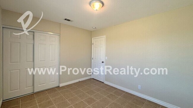 Building Photo - 14313 Osage Rd