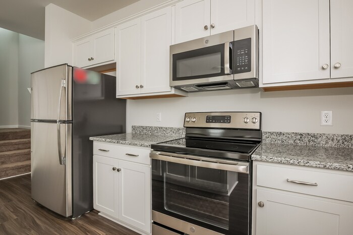Building Photo - 111 Percheron Dr