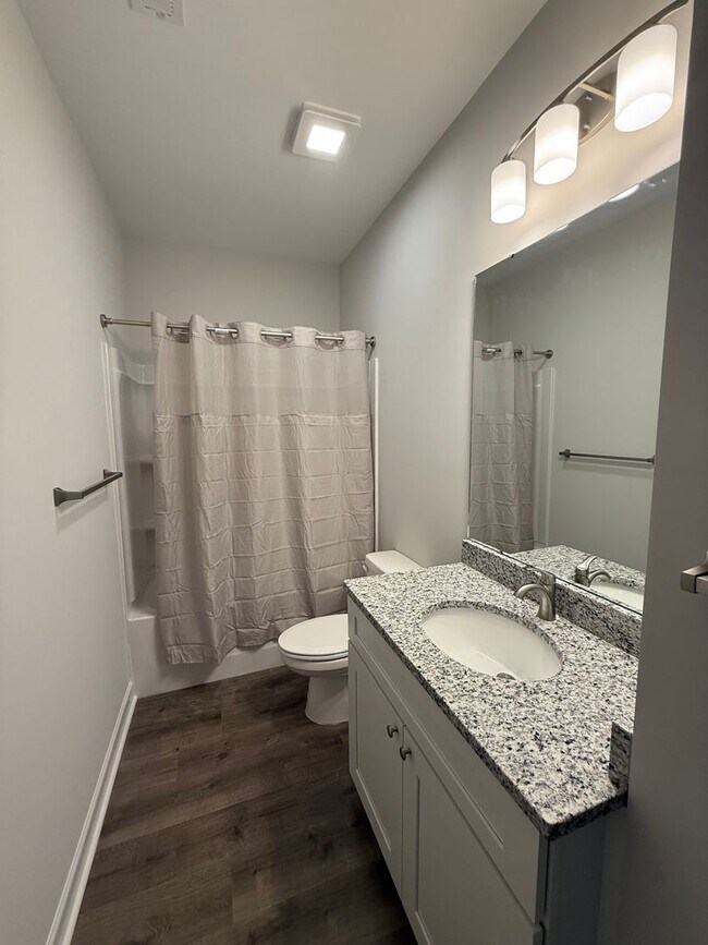 Building Photo - Three bedroom, 2 bath house in Graham-newly constructed!