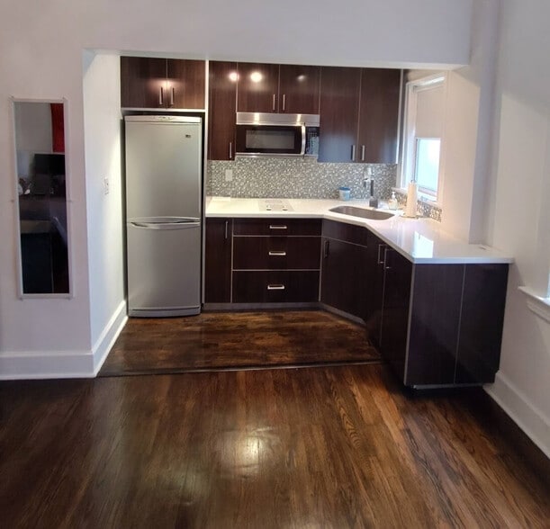 Kitchen - 900 16th St