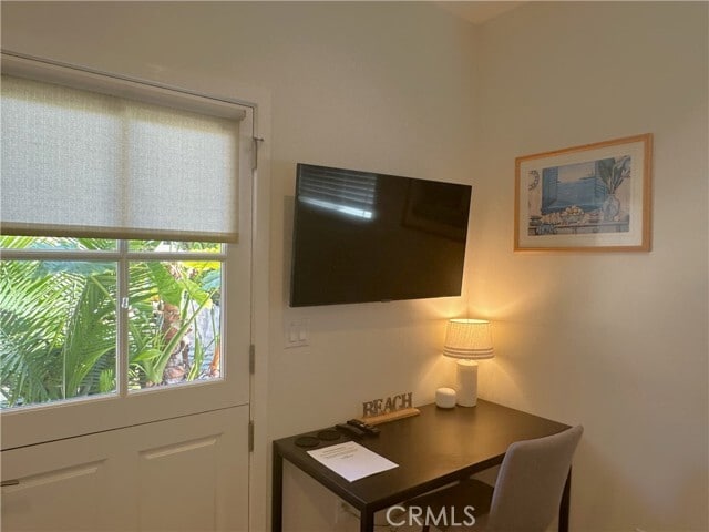 Building Photo - 20832 Henrietta St