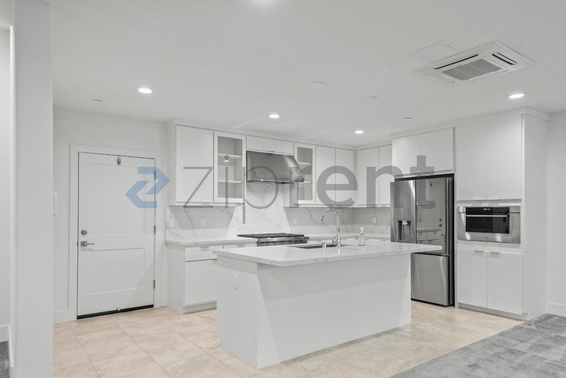 Building Photo - 1107 Lorenzini Lp