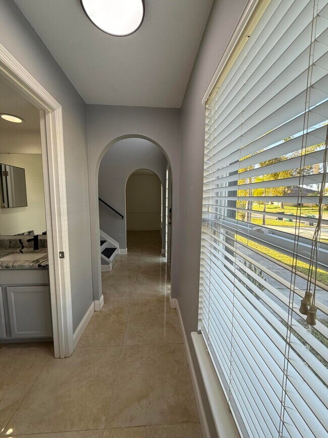 Building Photo - 1925 SW Libra Ln