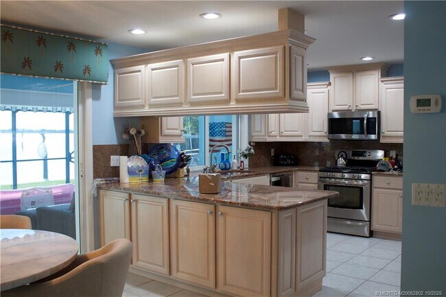 Building Photo - 2744 Howard Creek Ln