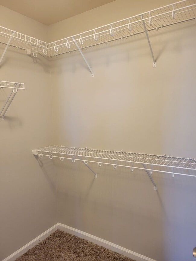 Building Photo - 247 Boyington Pl Rd