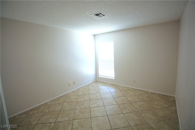 Building Photo - 2088 Wondra Dr