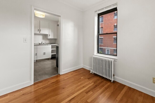 Building Photo - 38-40 Cedar Street Unit 141