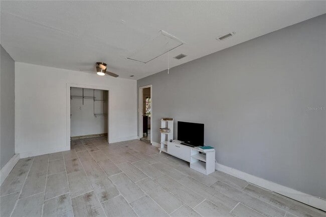 Building Photo - 8818 Ashman Rd