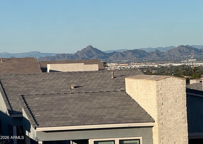 Building Photo - 821 E Monte Wy