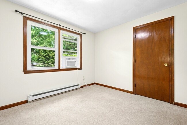 Building Photo - 11 Minuteman Way
