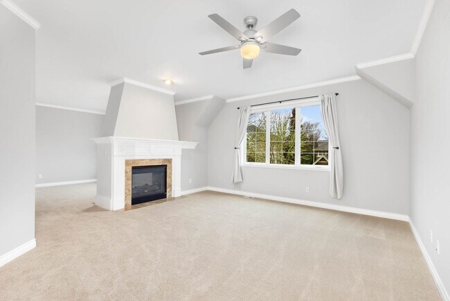 Building Photo - Stunning Sammamish Home, this home is a lifestyle!!