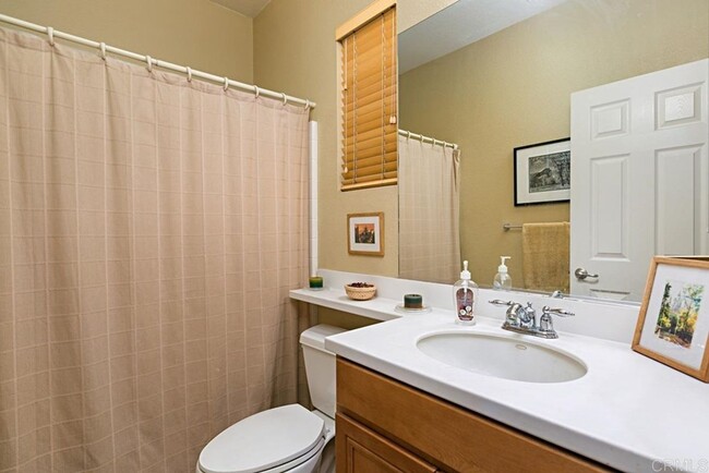 Building Photo - Charming and Bright Condo Available Soon!