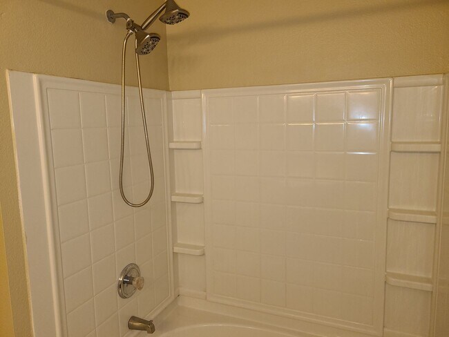 Building Photo - 3 Bedroom With Large Yard