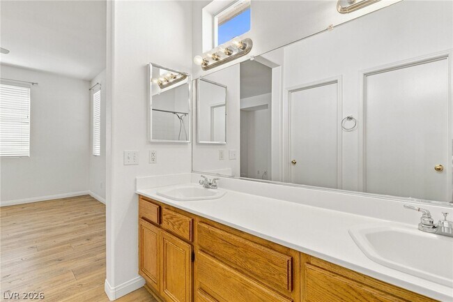 Building Photo - 10521 Angel Dreams Ave