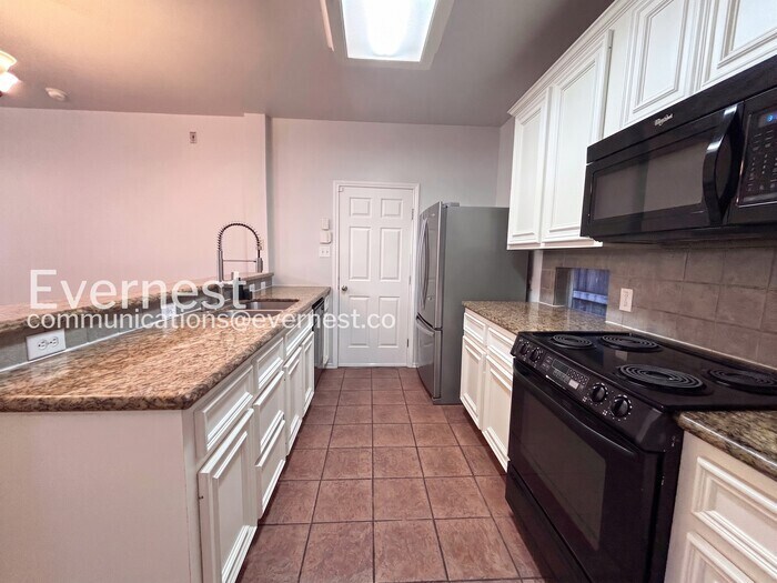 Building Photo - 1625 Oneil St