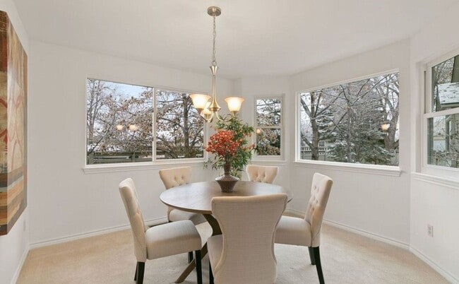 Building Photo - Available now! North Boulder home on Cul-de-Sac!
