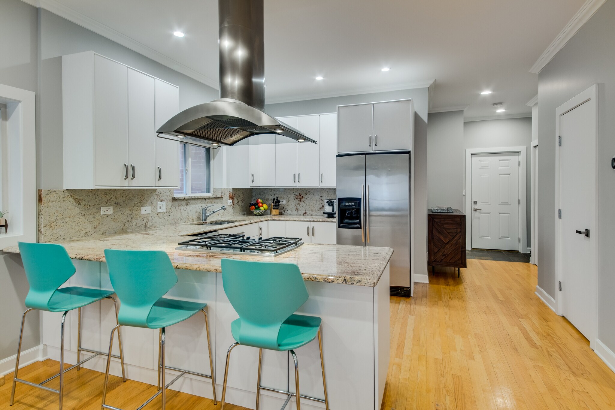 Building Photo - 2029 W Saint Paul Ave