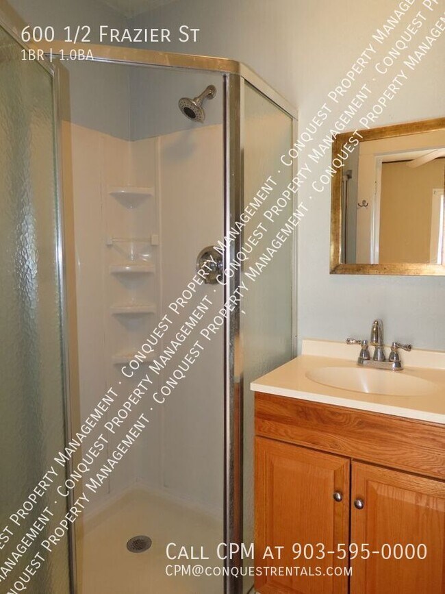 Building Photo - 600 1/2 Frazier St-