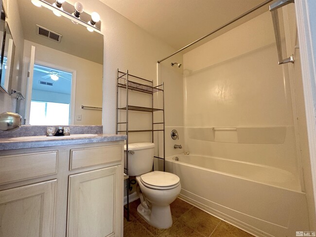 Building Photo - 200 Talus Way
