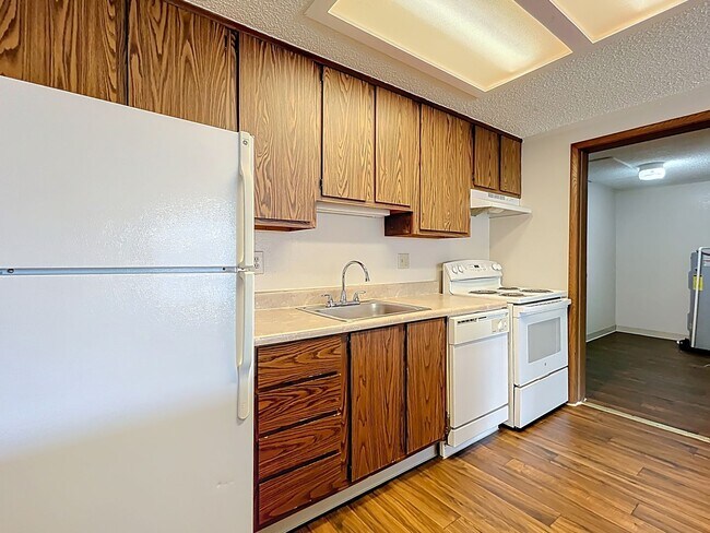 Building Photo - The Hampton - 1 Bedroom 1 Bathroom with inside laundry