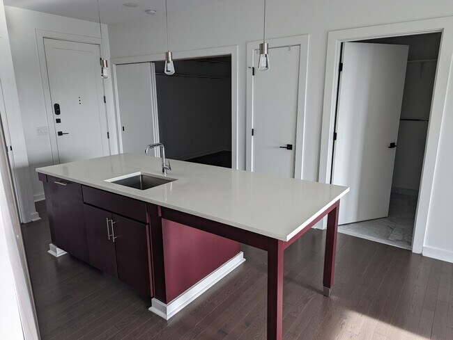 Building Photo - 300 8th St NE