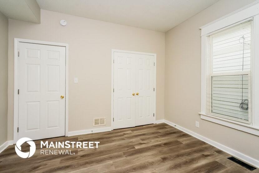 Building Photo - 1105 S 32nd St