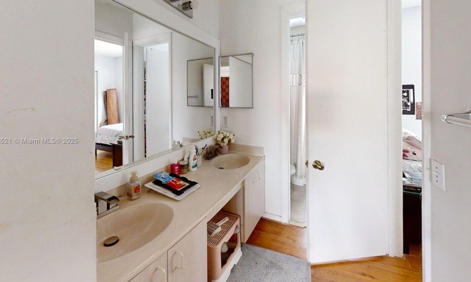 Building Photo - 8422 SW 44th Pl