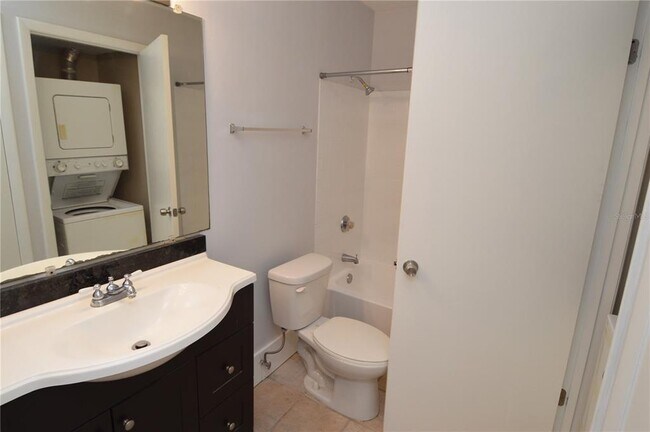 Building Photo - 8709 Fancy Finch Dr