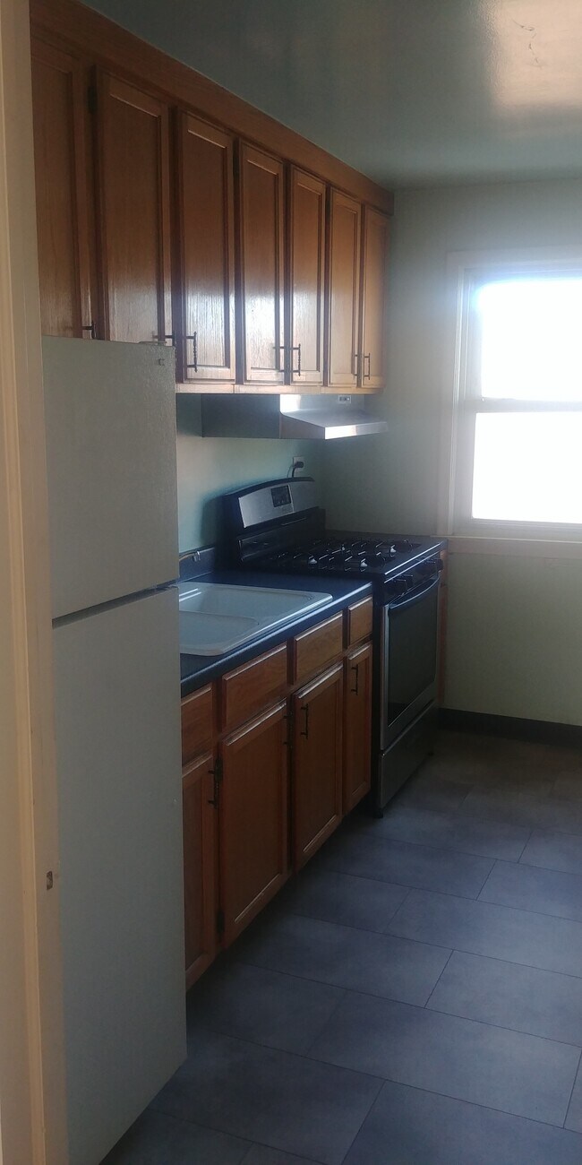 Building Photo - 12027 Moran St