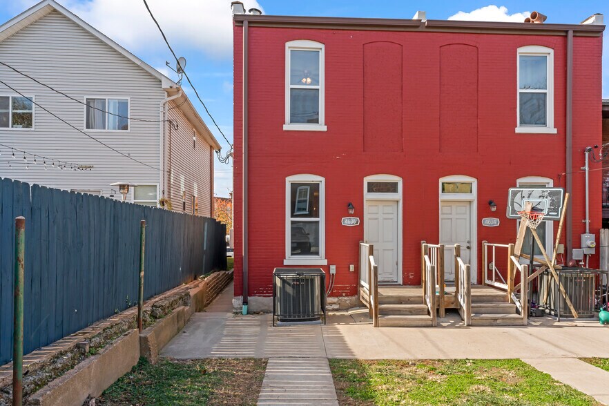 Building Photo - 4636 Virginia Ave