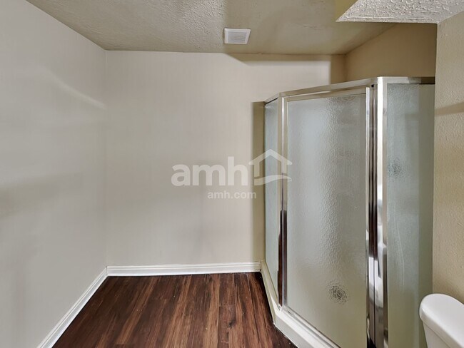 Building Photo - 339 W 2450 N