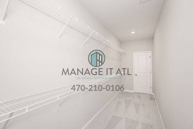 Building Photo - 4 Bedroom House in Hoschton in Mill Creek High School District