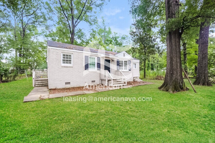 Building Photo - 2438 Pye Ave