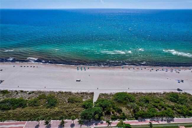 Building Photo - 5700 Collins Ave