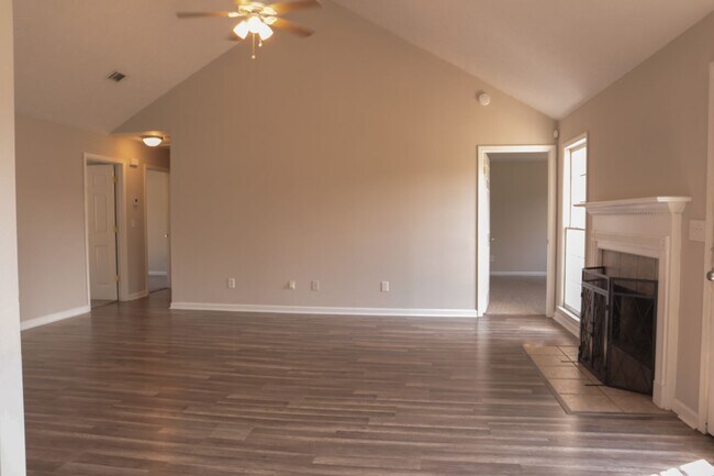 Building Photo - Coming Soon!! Nice home in Lee County!